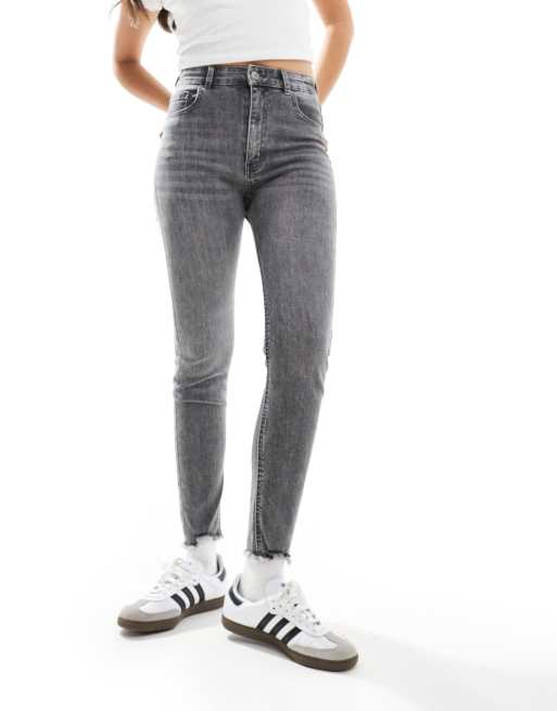 Pull&Bear – Szare jeansy o obcisłym kroju z podwyższonym stanem