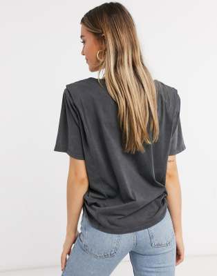 pull and bear t shirt epaulette