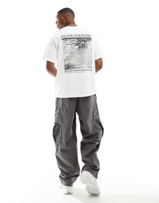 Pull&Bear - T-shirt à imprimé montagne au dos - Blanc