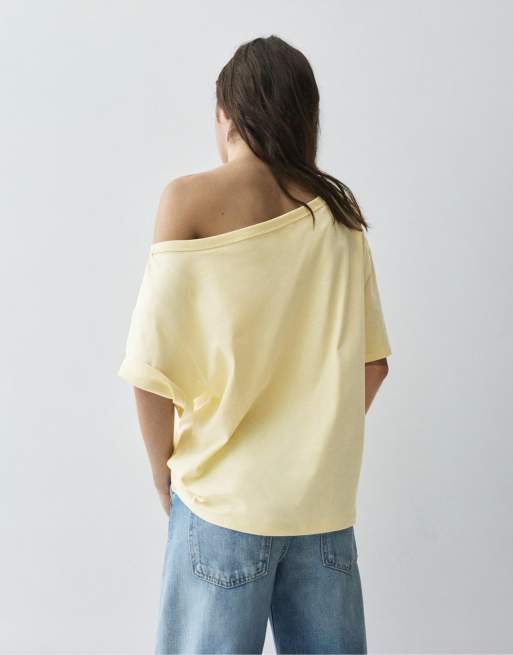 Pull&Bear - T-shirt a maniche corte asimmetrica gialla, 2 di 7