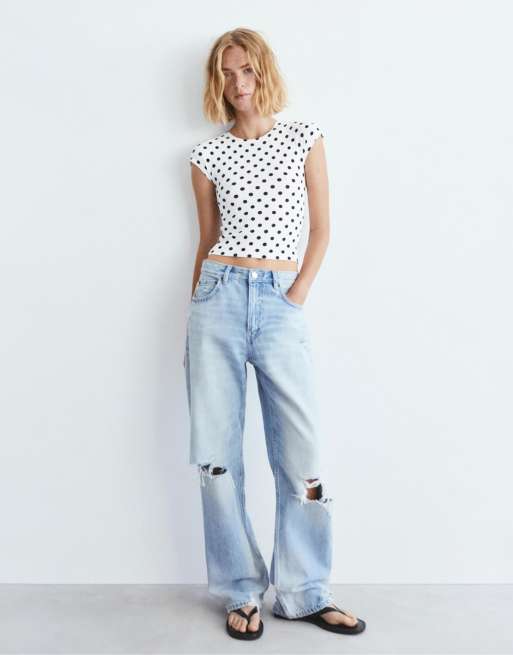 Pull&Bear - T-shirt aderente bianca a pois con maniche ampie, 2 di 7