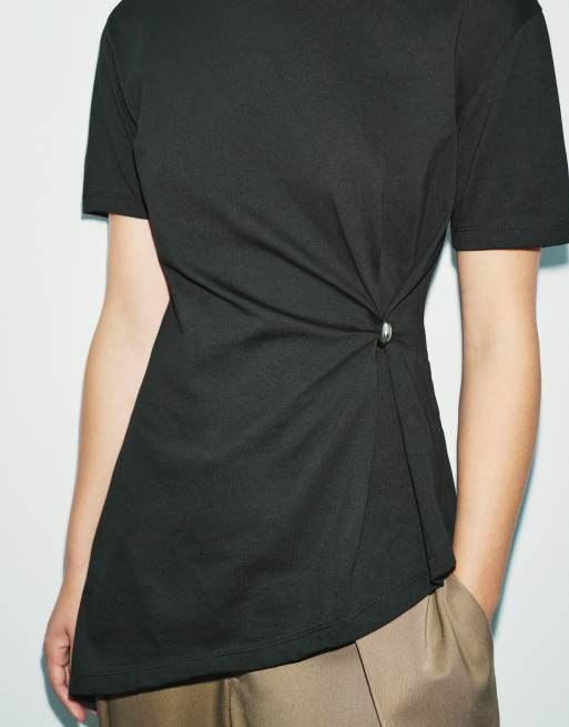Pull&Bear t-shirt asymétrique avec appliqué noir, 4 de 7