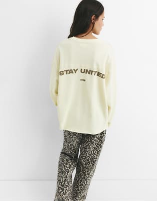 Pull & Bear - T-Shirt aus Pikée in Buttergelb mit „STWD"-Print-Neutral