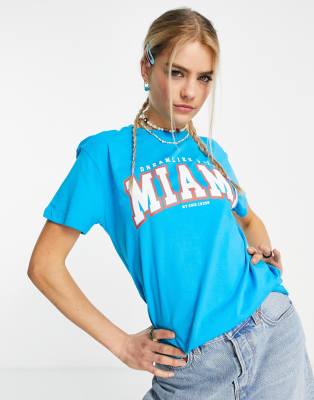 Pull&Bear - T-shirt blu con scritta 