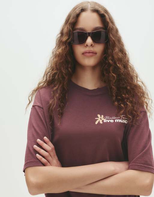 Pull&Bear - T-shirt color bordeaux con grafica di fiori