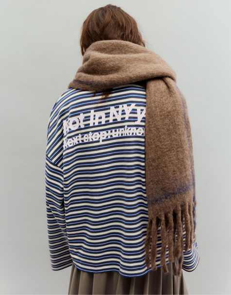 Pull&Bear - T-shirt color ghiaccio a righe con scritta - view 1