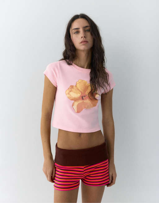 Pull&Bear - T-shirt color rosa pallido con grafica di fiore