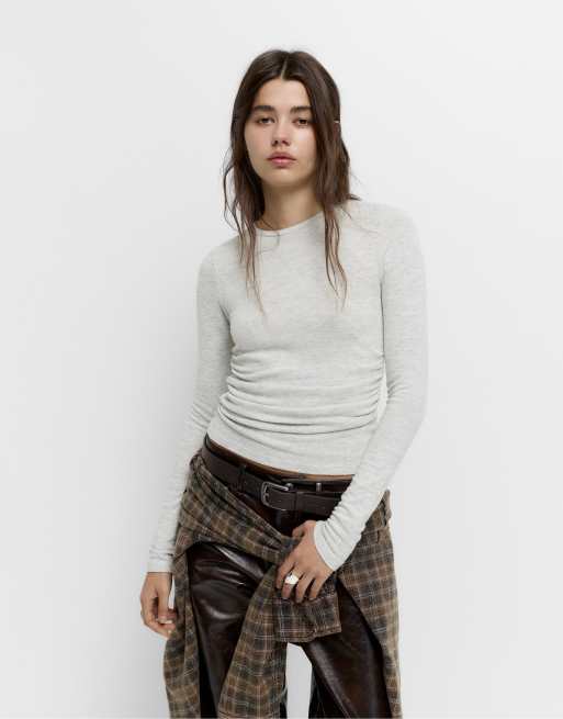 Pull&Bear - T-shirt grigio pallido mélange morbida al tatto con dettagli raccolti