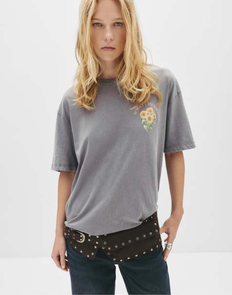 Pull&Bear – T-Shirt in Grau mit Blumenstrauß-Print - view 1