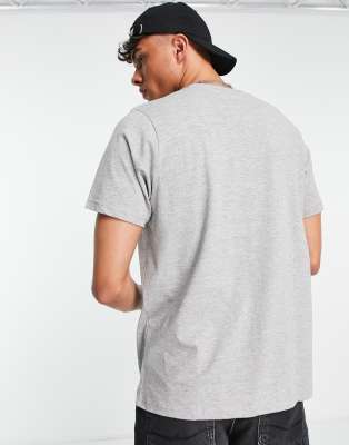 pull and bear grey t shirt