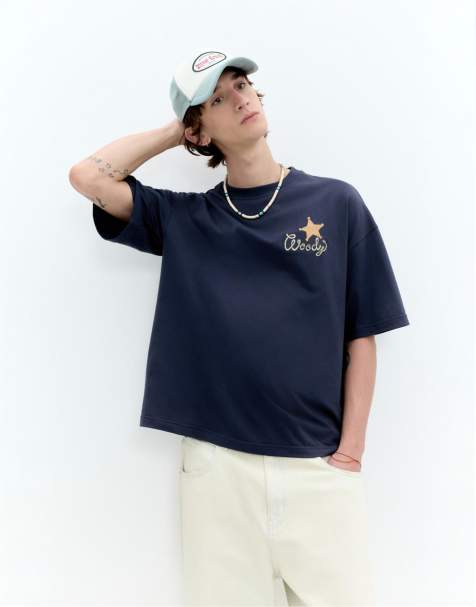 Pull&Bear – T-Shirt in Marineblau mit „Woody“-Toy-Story-Print - view 1