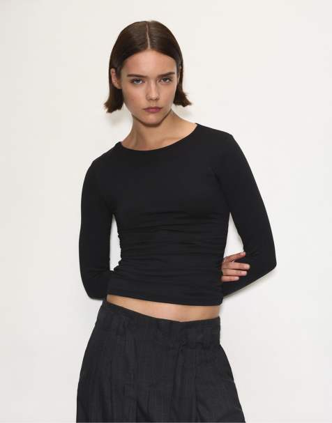 Pull&Bear - T-shirt in poliammide nera con schiena scoperta - view 1