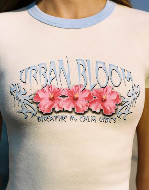 Pull&Bear t-shirt med blommigt grafiskt tryck i ljusgul, 3 av 7