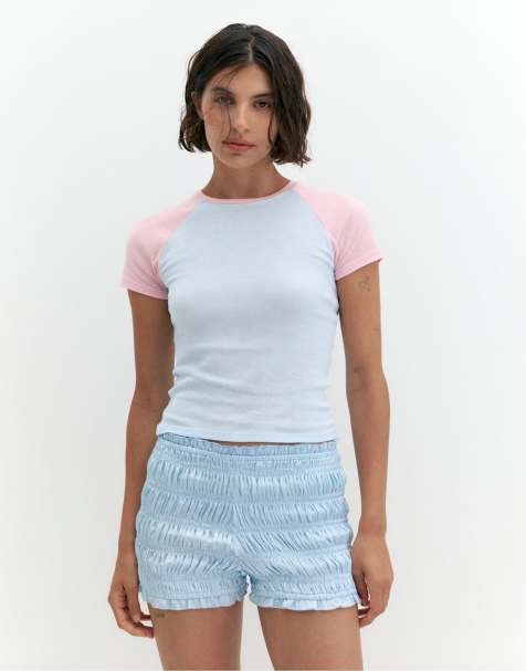 Pull&Bear T-shirt med kontrastfarvede raglanærmer i pastelblå - view 1