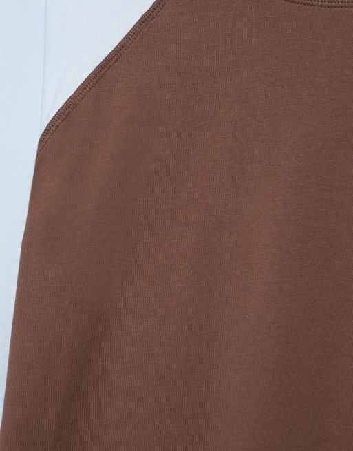 Pull&Bear t-shirt med nummertryck och raglanärmar i brun, 5 av 7