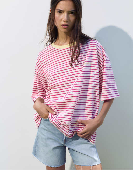 Pull&Bear - T-shirt med pink striber