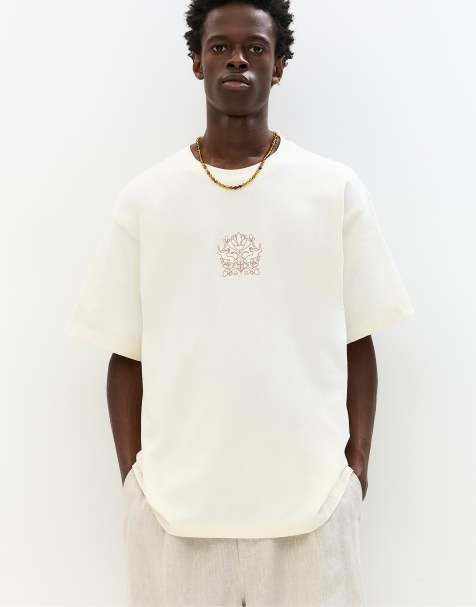 Pull&Bear - T-shirt met geborduurde bloemenprint in zandkleur - view 1