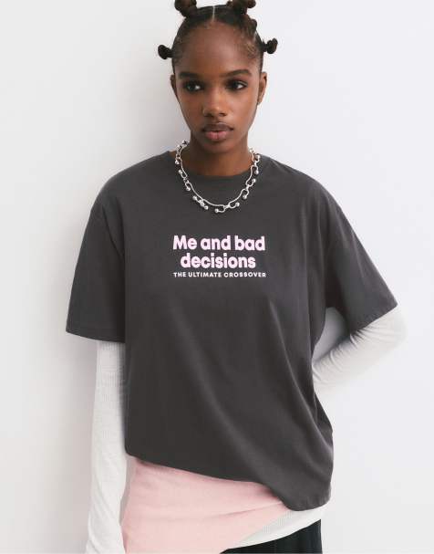 Pull&Bear - T-shirt met grafische 'Bad Decisions' print in grijs - view 1