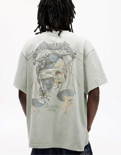 Pull&Bear - T-shirt met Metallica-schedelprint op de rug in lichtgrijs - view 1