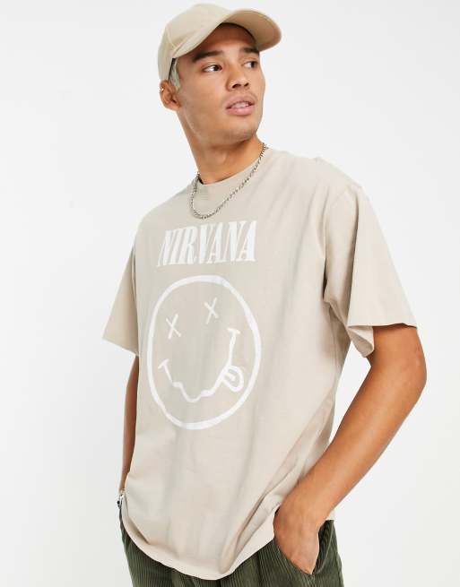 Pull&Bear - T shirt met Nirvana-gezichtprint in beige
