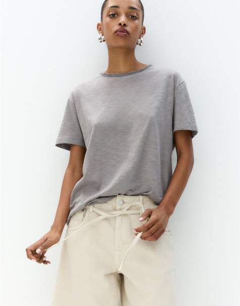 Pull&Bear - T-shirt met onafgewerkte randen in grijs - view 1