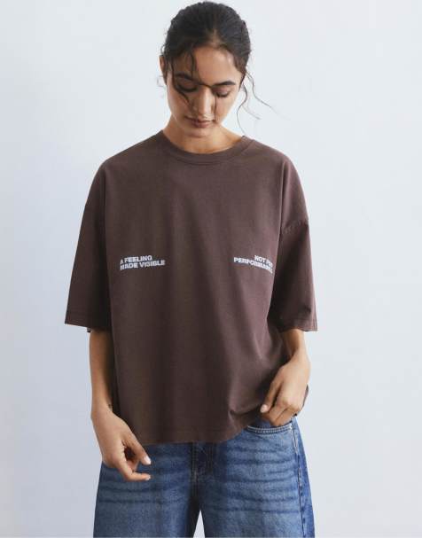 Pull&Bear - T-shirt met slogan in bruin - view 1