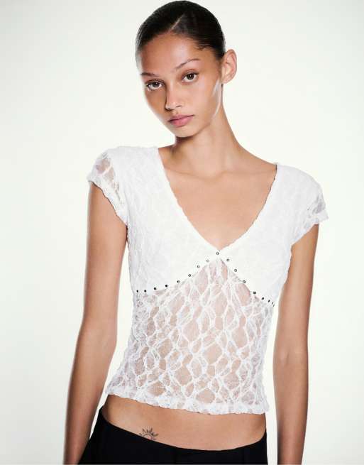 Pull&Bear T-Shirt mit Nieten und Spitze in Weiß, 3 von 7