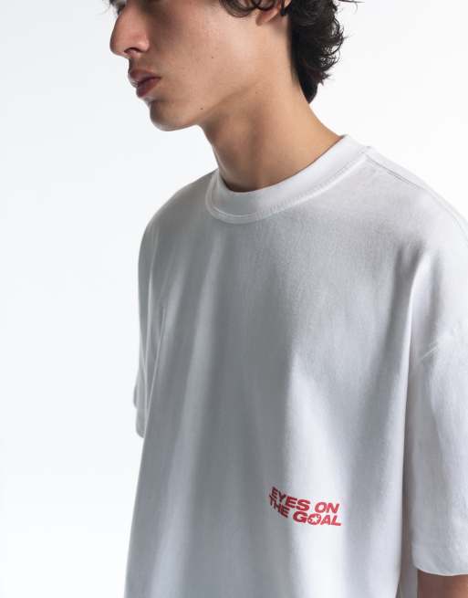 Pull&Bear T-Shirt mit rotem Stern in Weiß, 3 von 7