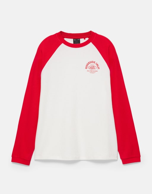 Pull&Bear T-Shirt mit Waffelstruktur und Raglanärmeln in Rot, 5 von 7
