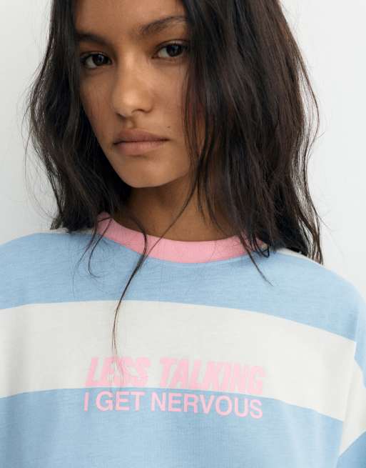 Pull&Bear - T-shirt oversize blu pallido a righe con grafica, 3 di 4