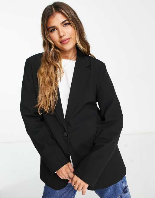 Pull&Bear tailored blazer in black | ASOS