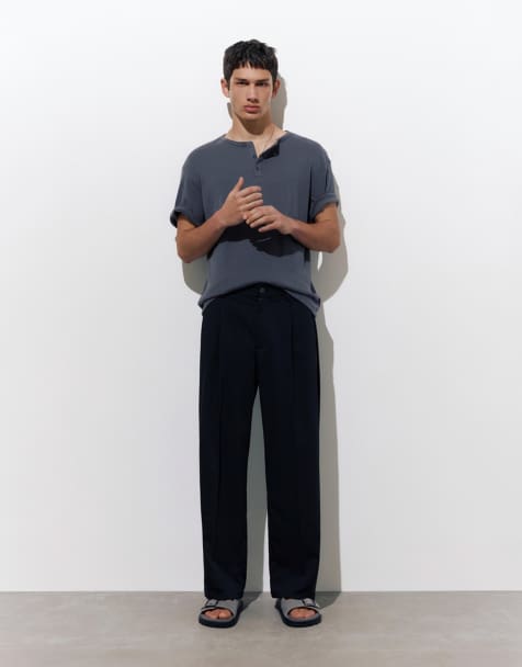 Pull&Bear tailored fit wide leg trousers in black