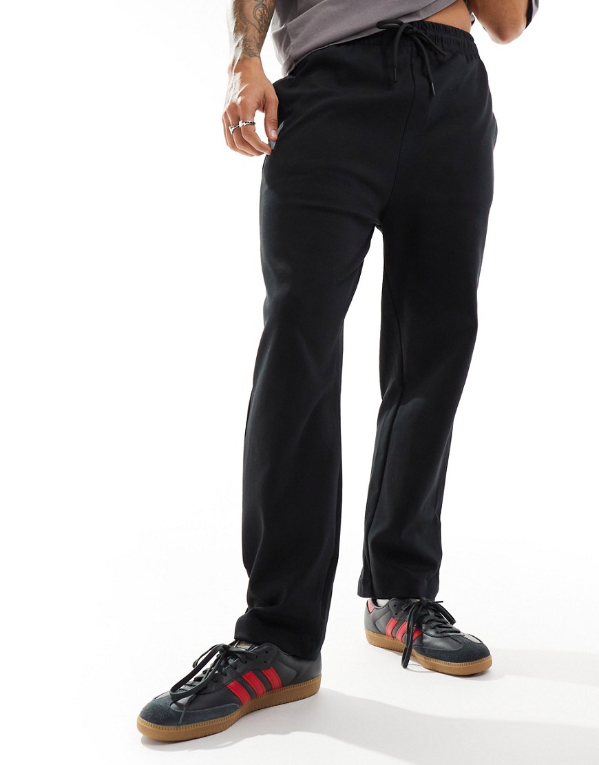 Pull & Bear tailored straight leg trouser in black