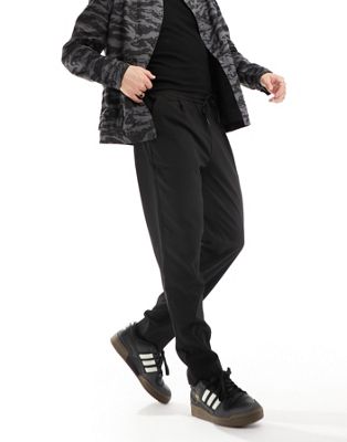 Pull&Bear tailored trouser in black