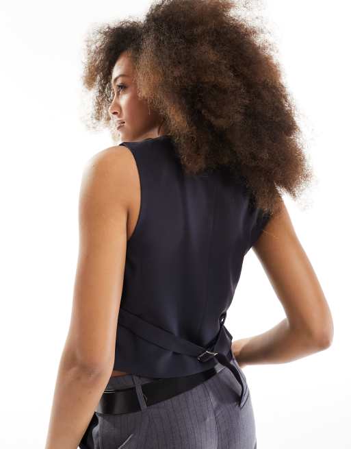 Pull&Bear tailored waistcoat in navy, 4 of 4