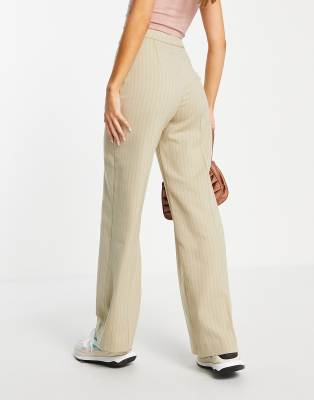 pull and bear beige pants