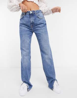 badge voorbeeld Melancholie Pull&Bear Tall 90s straight leg jeans with slit hem in blue | ASOS