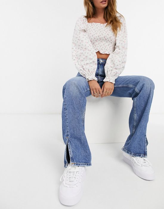https://images.asos-media.com/products/pullbear-tall-90s-straight-leg-jeans-with-slit-hem-in-blue/21606738-4?$n_550w$&wid=550&fit=constrain