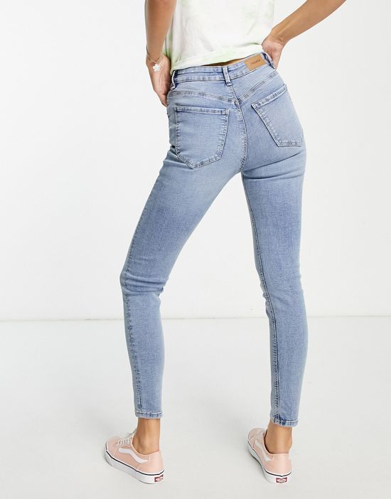 https://images.asos-media.com/products/pullbear-tall-high-rise-skinny-contour-jeans-in-mid-blue/202701445-2?$n_550w$&wid=550&fit=constrain