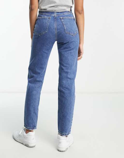 Pull&Bear high waisted mom jean in medium blue