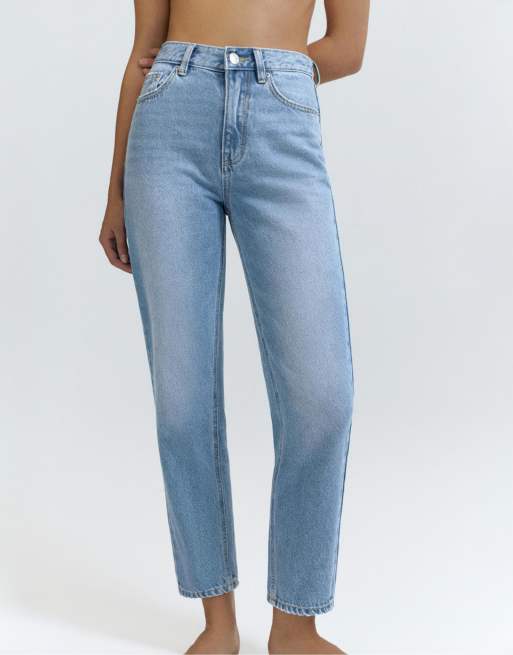Pull&Bear Tall – Mom-Fit-Jeans in Mittelblau mit hohem Bund, 2 von 7