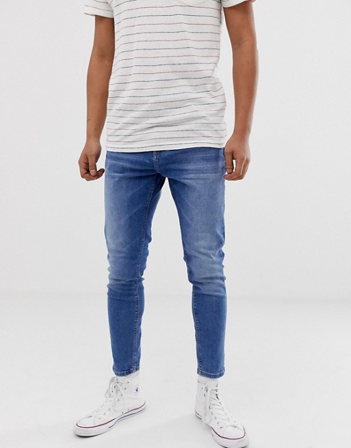 Pull&Bear tapered carrot fit jeans in light blue