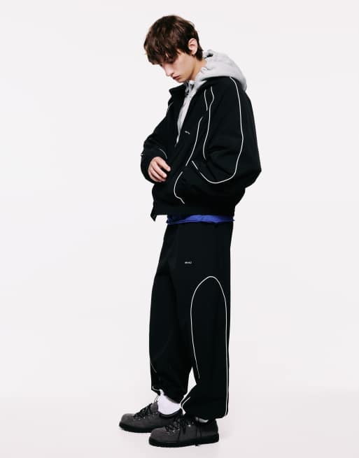 Pull&Bear technische Jogginghose mit Paspel in Schwarz, 3 von 7