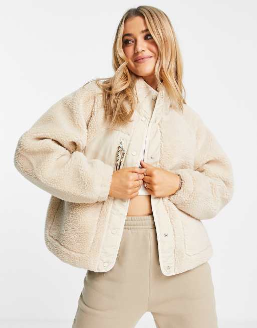 Pull&Bear TeddyJacke in Beige ASOS