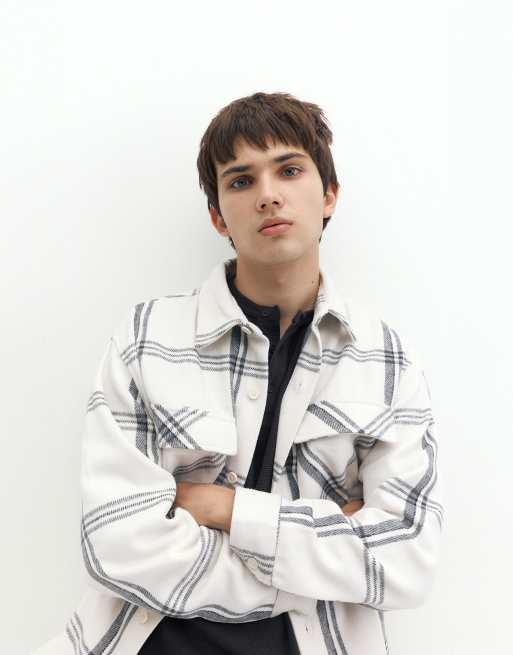 Pull&Bear ternet overshirt med lange ærmer i råhvid, 3 af 7