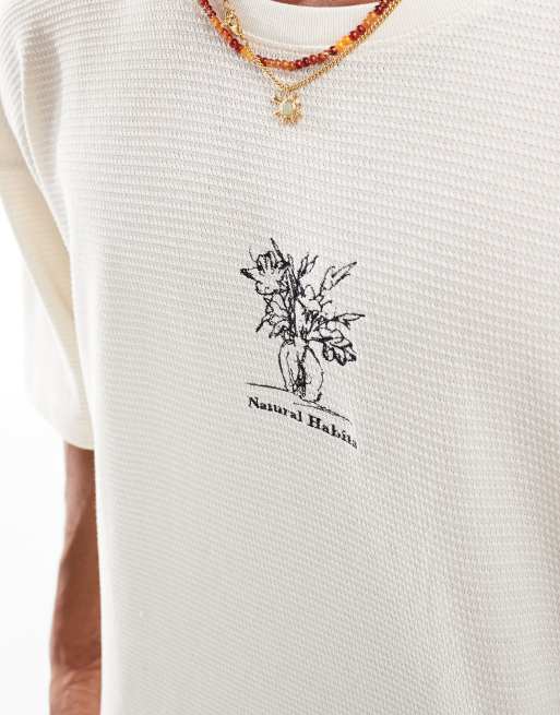 Pull&Bear textured flower vase graphic t-shirt in white