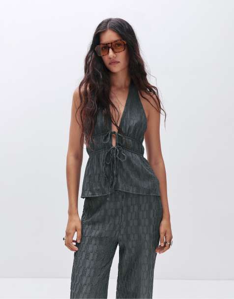 Pull&Bear Textured halter top in greyish - view 1