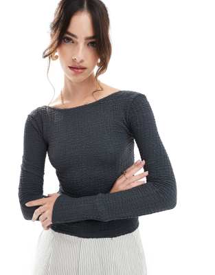 textured open back long sleeve top in gray