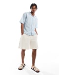 [Pull & Bear] Pull & Bear textured short sleeve shirt in baby blue M BLUE