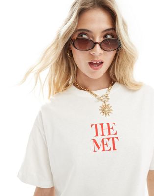 Pull & Bear 'the Met' Statue Of Liberty Graphic Back Print T-shirt In White